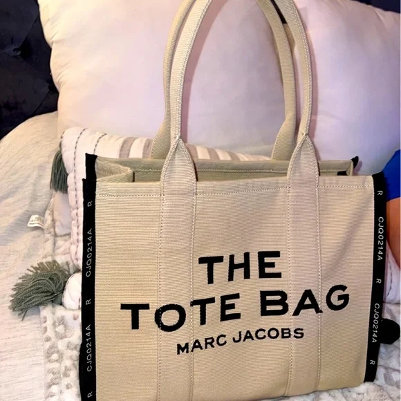 Marc Jacobs Bags Marc Jacobs Large Tote Poshmark